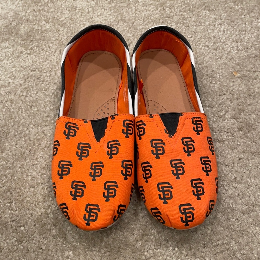 SF Giants orange & Black slip ons